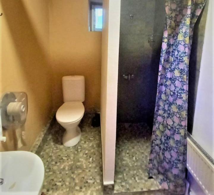 Bern Hostelキシナウ エクステリア 写真