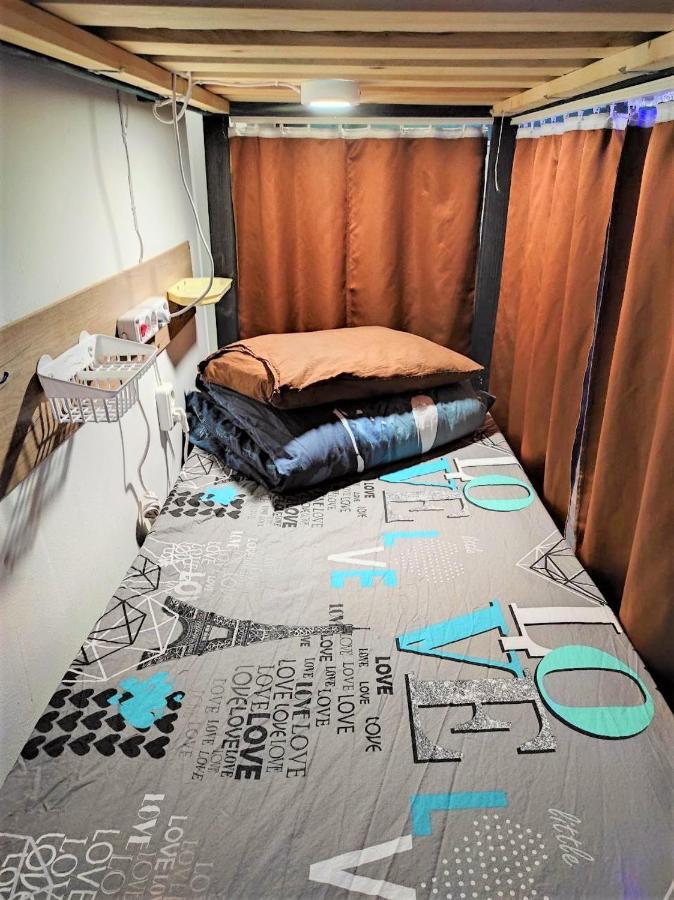 Bern Hostelキシナウ エクステリア 写真